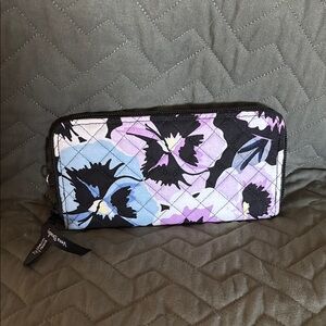 Vera Bradley Floral Quilted Women's Wallet